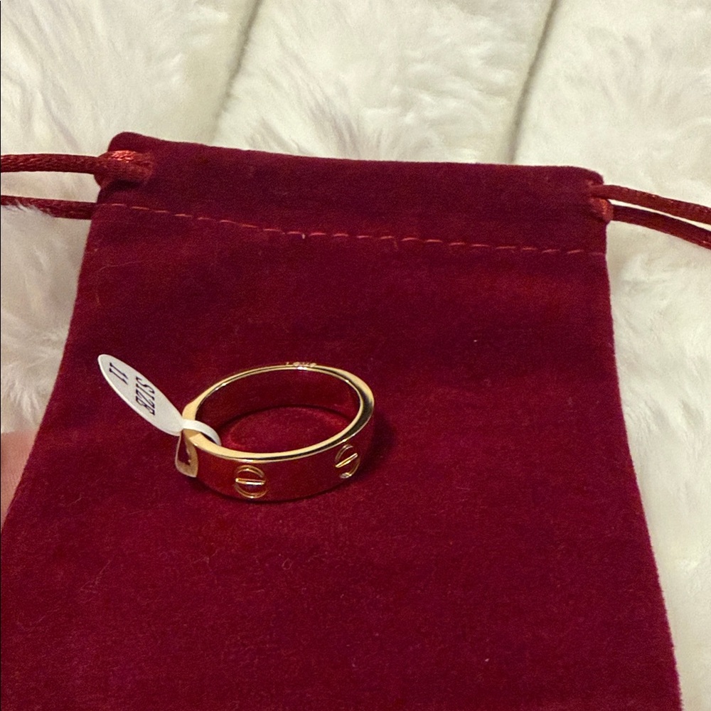 Chic Gold-Tone Ring